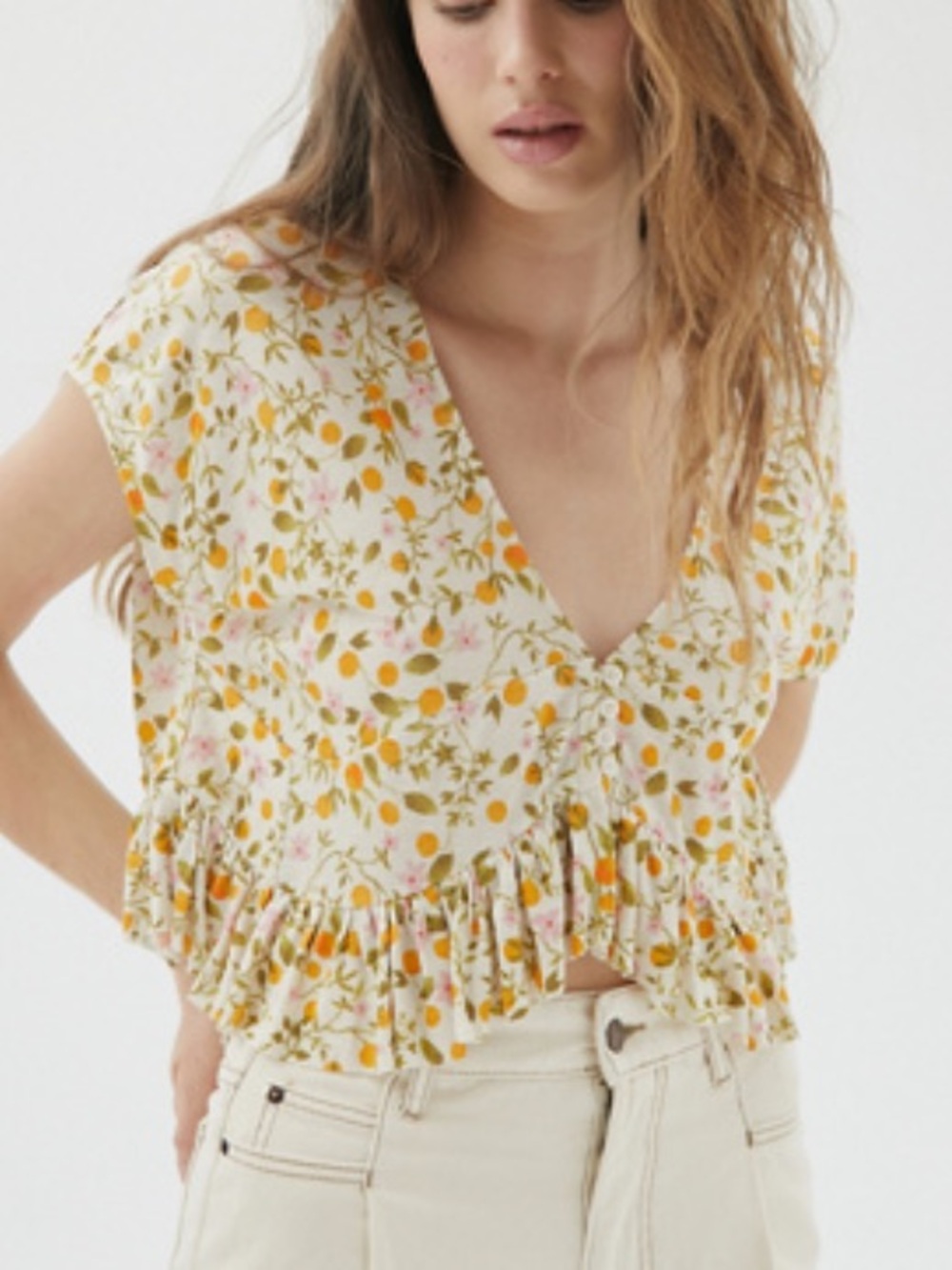 Urban Outfitters Izzy flouncy ruffle crop blouse Sz XS